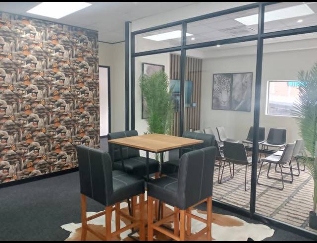 OFFICE PROPERTY TO RENT IN TOWN HILL